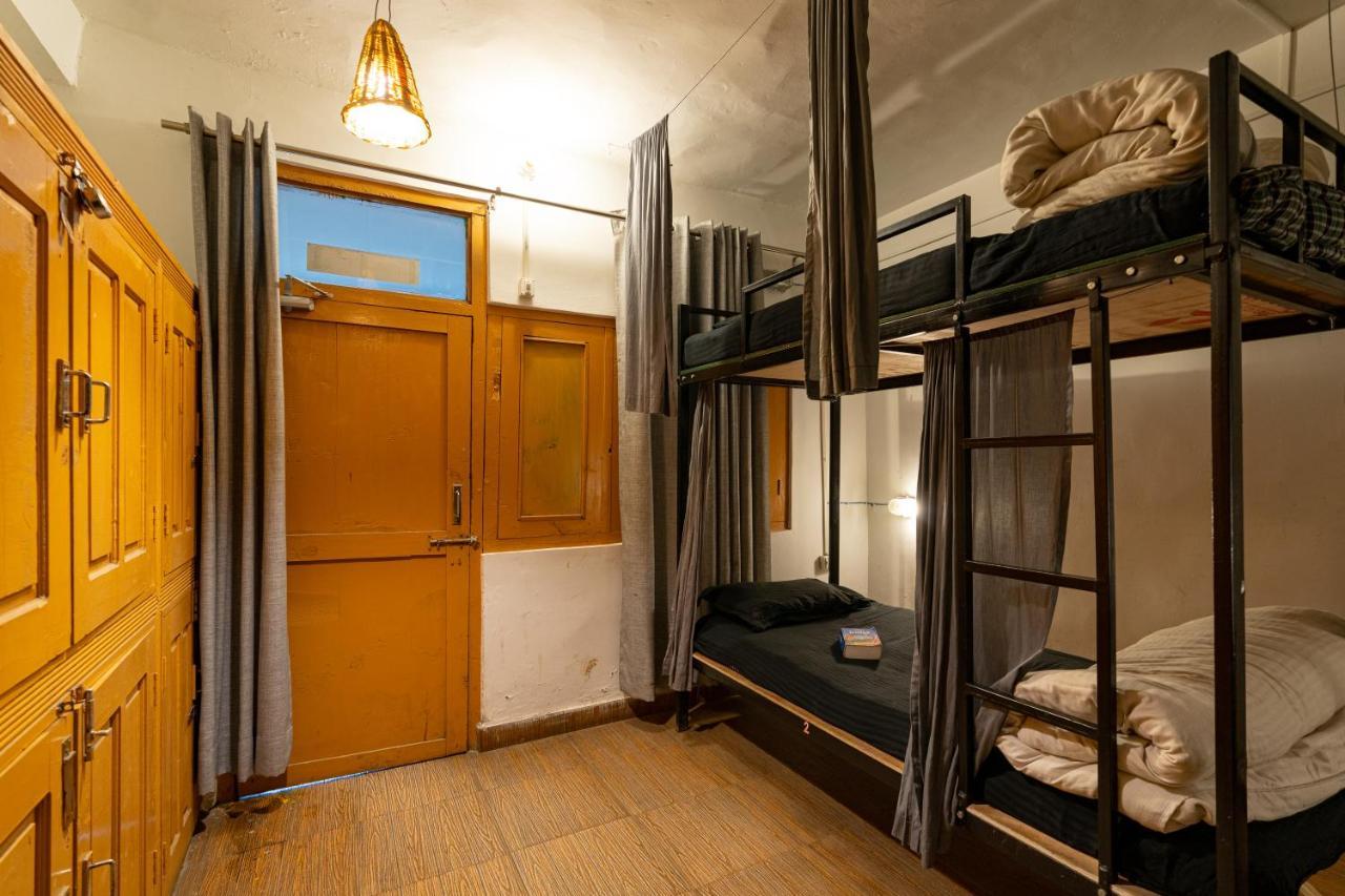 Nomads Hostel Касоль Экстерьер фото