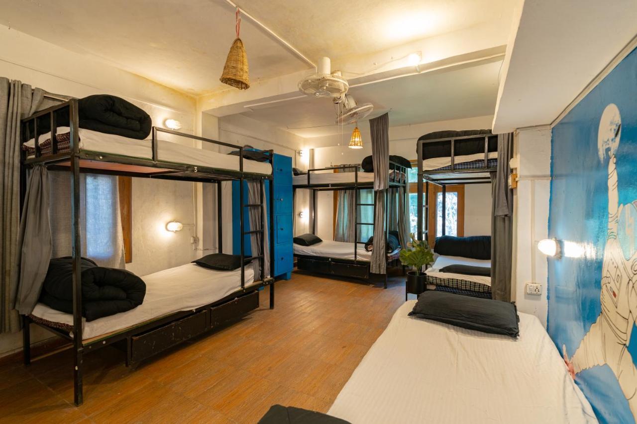 Nomads Hostel Касоль Экстерьер фото